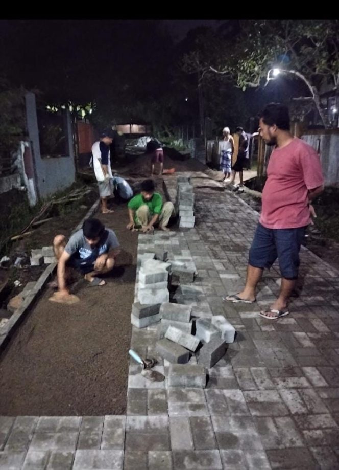 
					Sambut Antusias Pembangunan Pavingblok, Warga Cigintung-Cibebek Ucapkan Terimakasih 