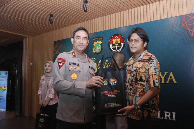 
					Polda Metro Jaya Buka Bersama Dengan Wartawan