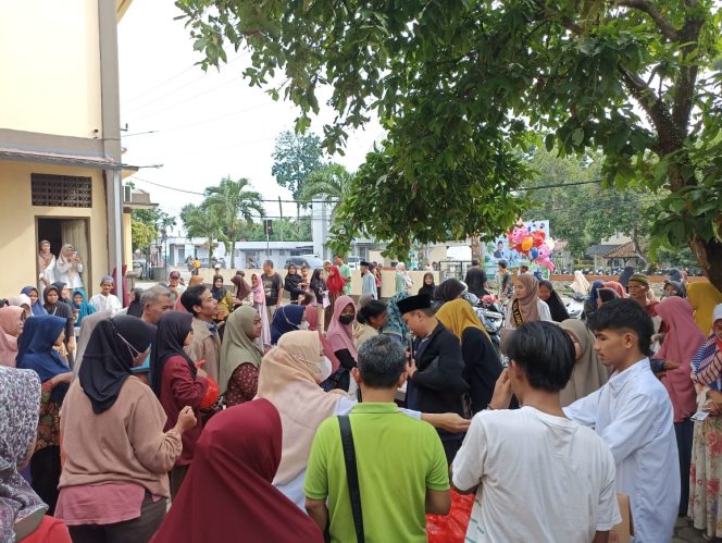 
					STAIKHA Berikan Solusi Nyata: Program Tebus Murah Sembako Untuk Masyarakat Sekitar