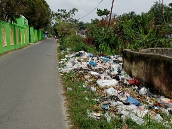
					IPMAPI Langkat Kecam Tindakan Buang Sampah Sembarangan Di Bahu Jalan Sekitar Zona Sekolah
