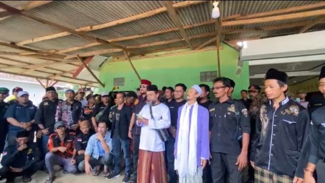 
					Ulama, Ormas, Dan OKP Se-Kecamatan Wanasam Gelar Musyawarah Akbar Terkait Bank Keliling Yang Meresahkan