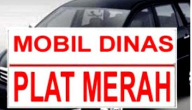 
					Maraknya Kendaraan Oprasional Siaga Desa Di Kabupaten Lebak, Tidak Di Tempel Logo Atau Bertuliskan Pemerintah Desa