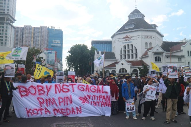 
					Bobby Nasution Hadiri HUT Labura, Cipayung Plus Kota Medan : Dugaan Ada Indikasi Pilkada Sumut Akan Curang