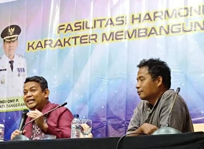 
					Direktur Visi Nusantara Berikan Edukasi Manfaat Revolusi Mental