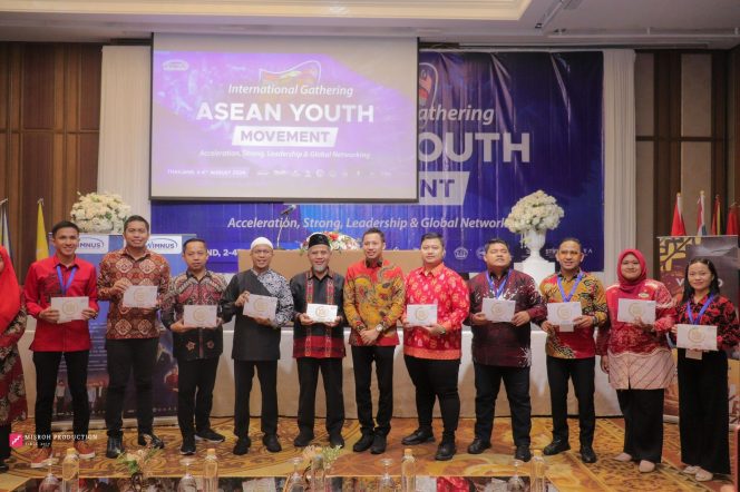 
					Wimnus Riau Hadiri Asean Youth Movement Di Bangkok Thailand