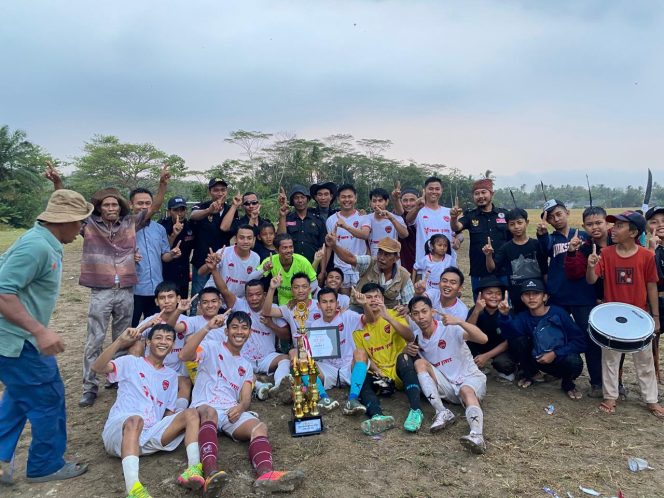
					Event Turnamen Sepak Bola Jaro Cup Desa Bejod Resmi Di Tutup