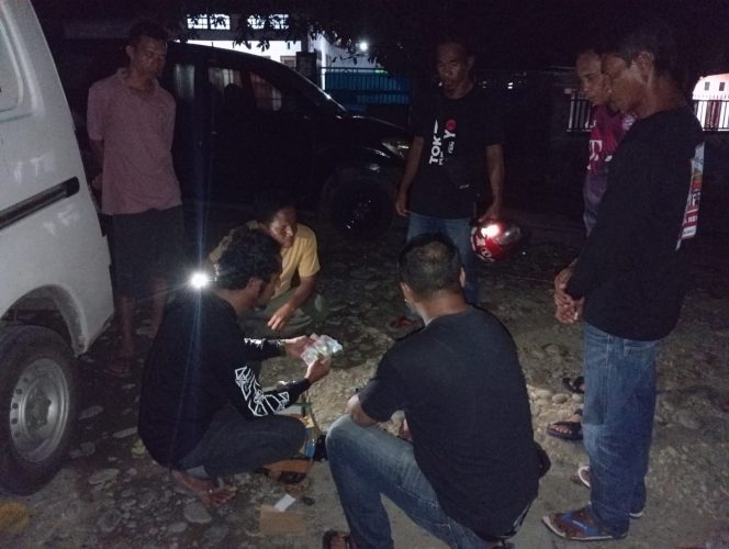 
					Penangkapan Seorang Pemuda Miliki Ganja. (Dok : Saat Pengeledahan)