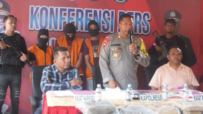 
					Polres Dompu Ungkap Kasus Tindak Pidana Curanmor 13 Unit & Gagalkan Penyelundupan Ganja Kering 6 Kg