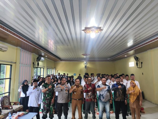 
					Panwaslu Gelar Bimtek PTPS Di Kecamatan Saketi