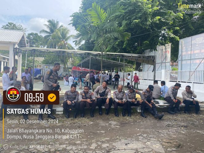 
					AKBP Zulkarnain SIK,Pimpin Pengamanan Rapat Pleno Rekapitulasi Penghitungan Suara Di KPUD Dompu