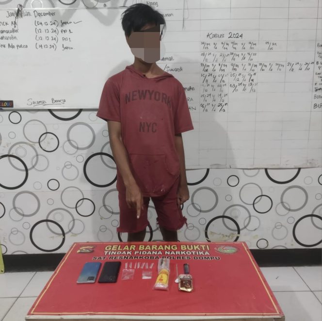 
					Polres Dompu Libas Pengedar Sabu Yang Resahkan Masyarakat Di Desa Tanju