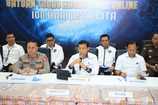
					Ungkap Tiga Kasus Besar Judi Online: Sita Aset Rp 61 Miliar, Sindikat Internasional (Dok : Istimewa)
