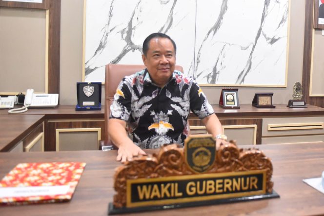 
					Bapak H. Cik Ujang, S.H. Merasa Terharu Bisa Menempati Ruang Kerja Wakil Gubernur Sumsel