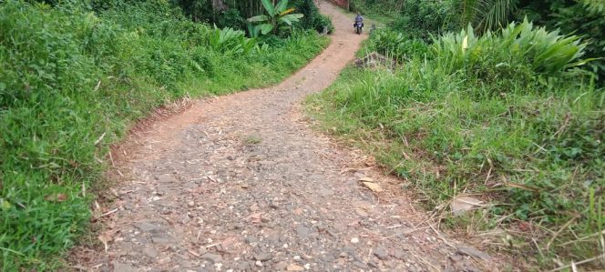 
					Jalan Arah Pondok Pesantren Darul Fikri Tak Kunjung Di Bangun, Ini Kata Warga 