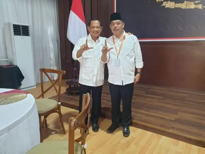 
					Bapak Tito Karnavian Serta H. Bursah Zarnubi, S.E Salam “L” Lahat