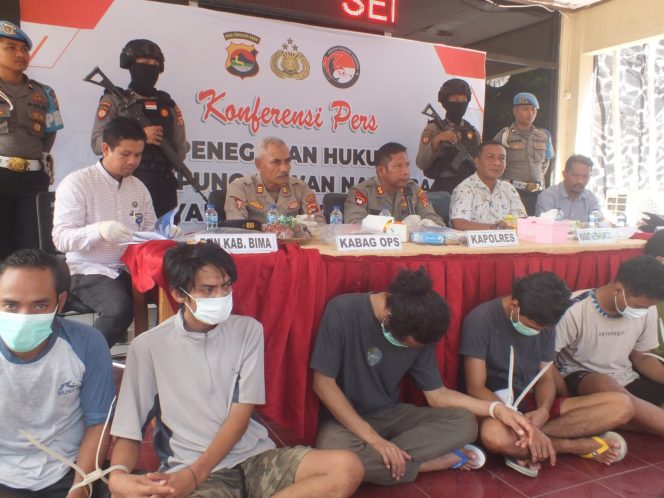
					Polres Dompu, Sergap Gembong Besar Narkoba di Kampung Balisatu.