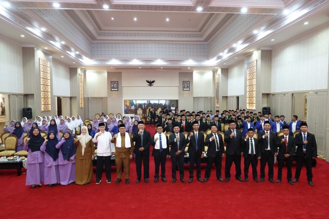 
					Pj Gubernur Banten Lepas Santri Darunnajah untuk Praktek Pengabdian Masyarakat