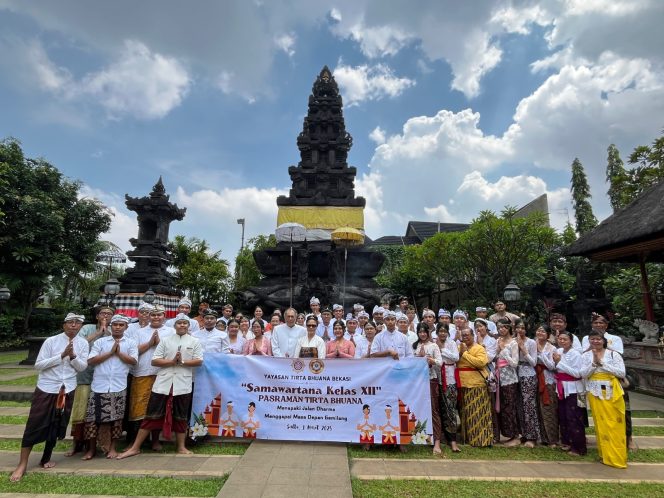
					Foto: Upacara Samawartana Sekokah Hindu Pasraman Tirta Bhuana Bekasi (Dok/Ist)