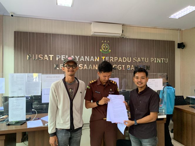 
					Aktivis Pandeglang Layangkan surat ke kejati Banten soal MDTA Dan TPQ Sepandeglang (Dok/Istimewa)
