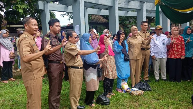 
					Wabup Lahat Widia Ningsih, Berharap Pasar Murah Tekan Inflasi 