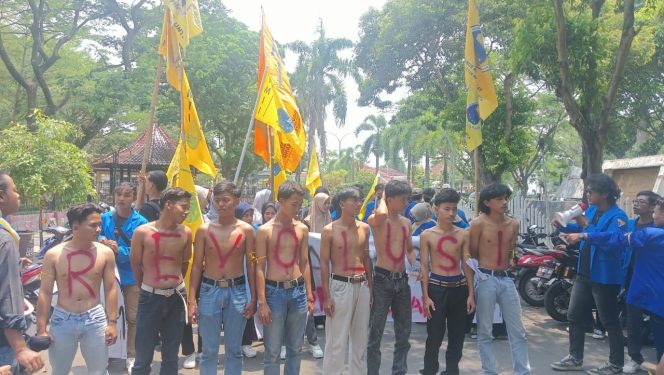 
					Pemkab Serang Tidak Konsisten! Mengadakan Safari Ramadhan di Tengah Penghematan Anggaran dan PSU Pilkada