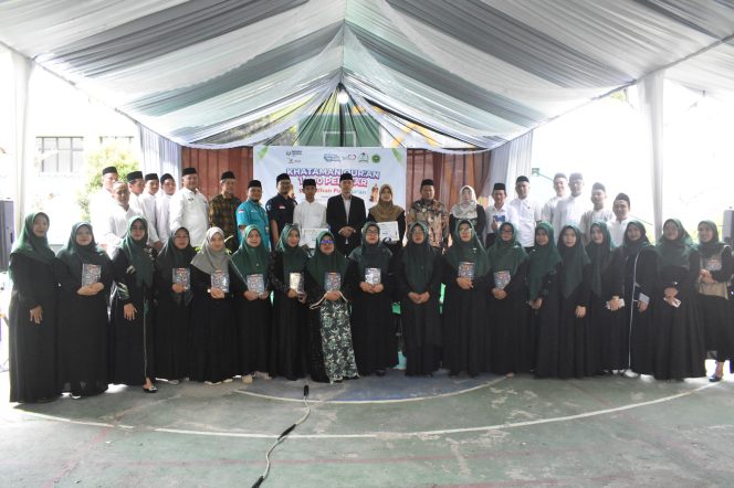 
					Amanah Takaful Gelar Khataman Quran 1.000 Pelajar di Pandeglang