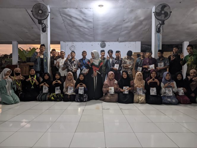 
					Bulan Penuh Berkah, PAC IPNU dan IPPNU Kecamatan Cisata Salurkan Al-Qur’an
