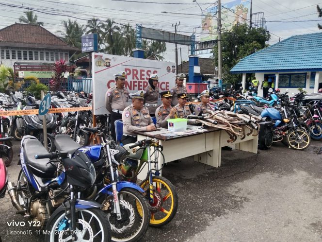 
					Press Conference Hasil Penertiban Balap Liar Di Kecamatan Pajar Bulan Kabupaten Lahat 
