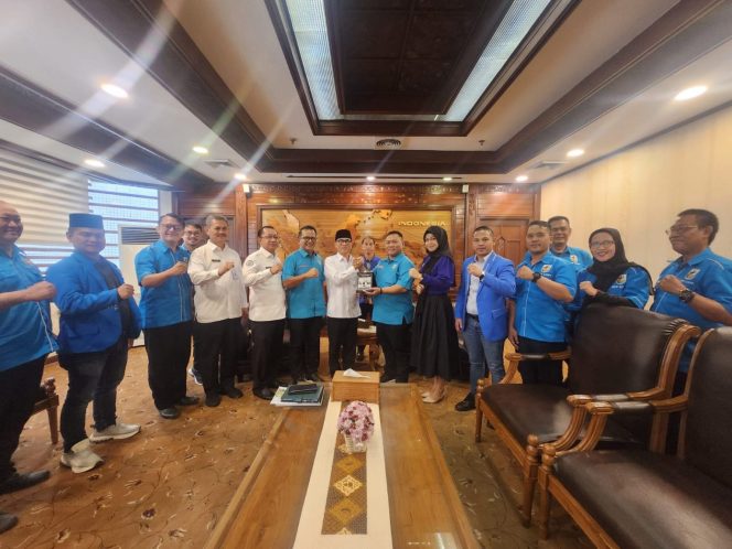 
					DPP KNPI dan Kementerian Desa Bahas Kolaborasi Pembentukan Laskar Asta Cita
