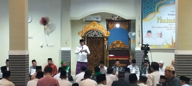 
					Foto. Kegiatan Nuzulul Qur'an di Masjid Baitul Makmur Lahat