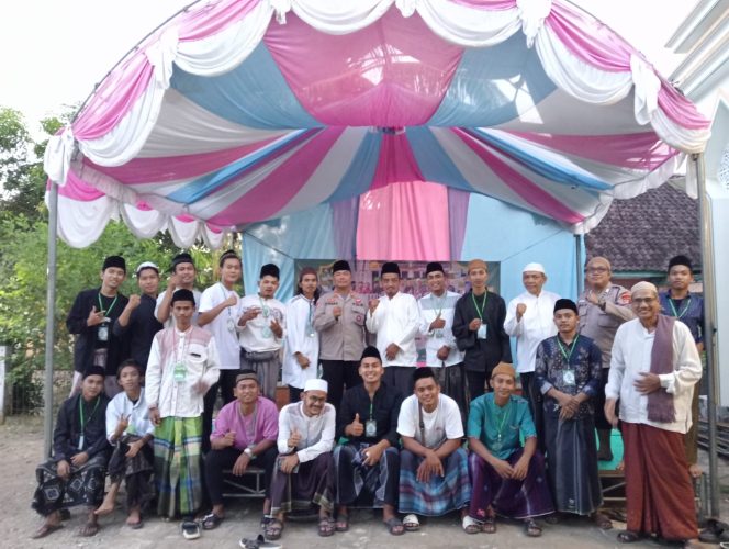 
					Dok. TUREMA FC, Santuni yatim piatu dan duafa