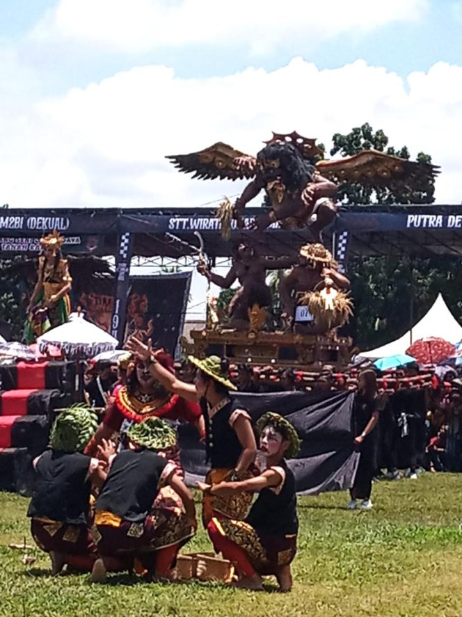 
					Festival Ogoh ogoh, seni budaya hindu terbesar di lampung (Dok/ist)