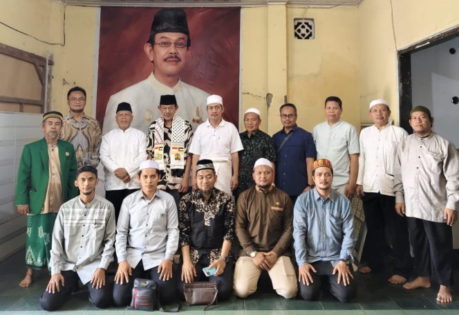 
					Tim Shilah Jamaa’ah Muslimin (Hizbullah) Berkunjung ke Sultan Banten (Dok/Ist)