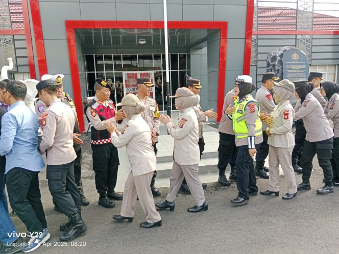 
					Polres Lahat Gelar Halal Bihalal Bersama Personel, Dipimpin Langsung Kapolres (Ist)