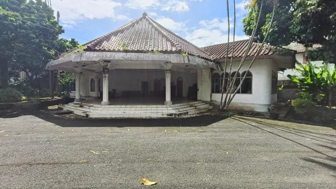 
					Potret Depan rumah dinas Wakil Bupati Pandeglang (dok. Istimewa)