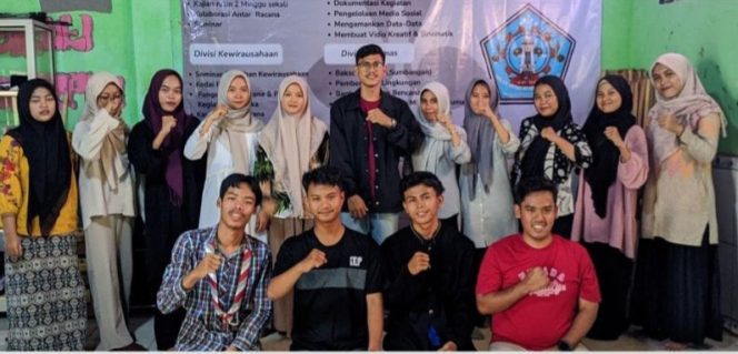 
					Kajian Rutin KATANA Angkat Tema “Peran Desain Grafis dalam Optimalisasi Media Sosial Racana” (Ist)