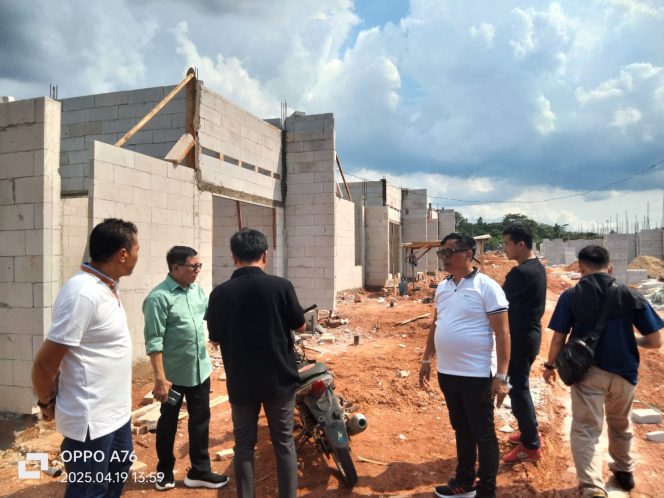 
					Ketua Umum PWI Pusat Hendry Ch Bangun Tinjau Langsung Program Rumah Wartawan (Ist)