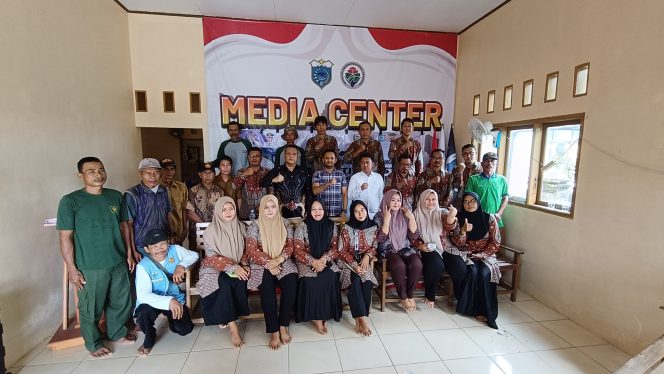
					Penyuluhan Hukum di desa cikeusik (Ist)