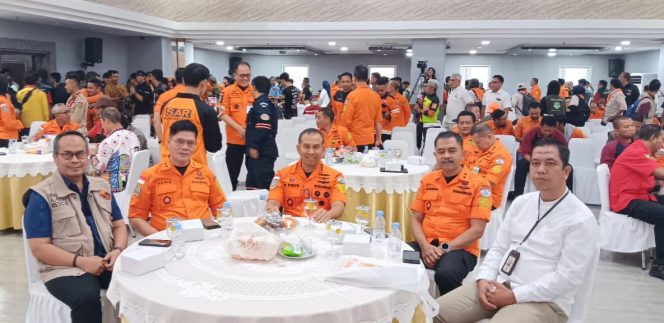 
					Ukhuwah Al-Fatah Rescue Ikuti Halalbihalal Basarnas (Ist)