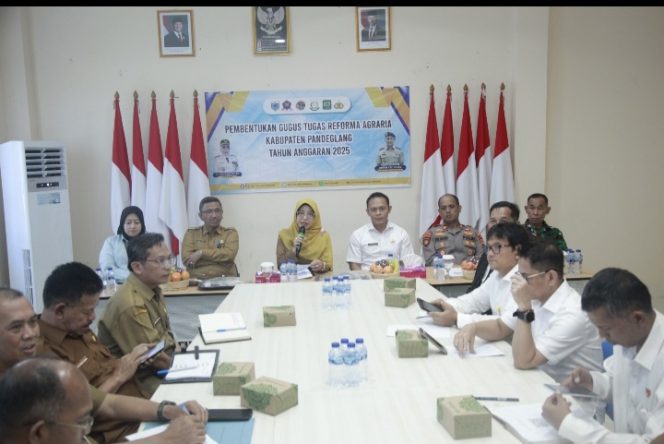 
					Bupati Pandeglang Dewi Setiani dan BPN Pandeglang (Ist)