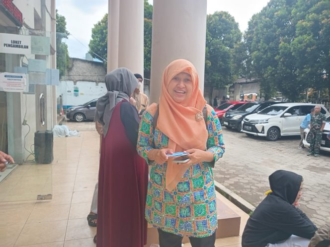 
					Foto : Sekretaris Dinas Disdukcapil Pandeglang, Younce (Dok/nusakata.com)