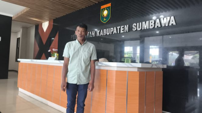 
					Foto. Jamiat, seorang petani jagung asal Ngali (Ist).