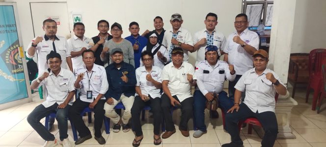 
					SMSI Pandeglang dan Banten beserta jajaran dalam pemilihan Plt Ketua SMSI Pandeglang (Ist)