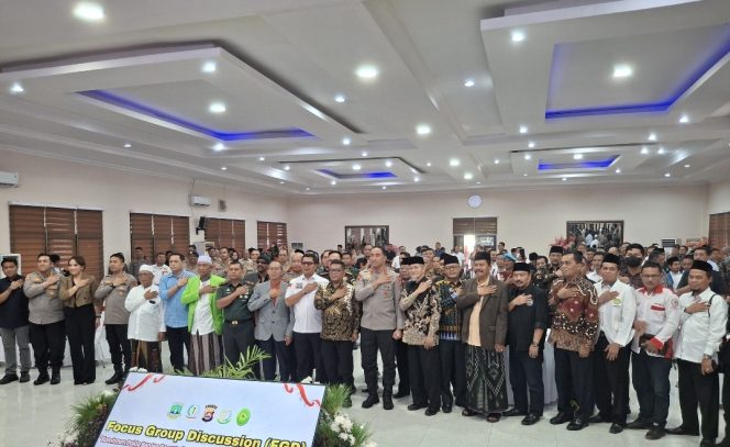 
					Kyai Embay Apresiasi FGD Polda Banten: Tegaskan Pentingnya Sinergi Berantas Premanisme (Ist)