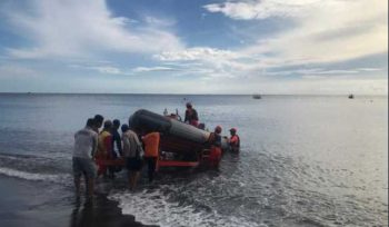 Photo: BMKG dan Polri beri sosialisasi dan tim SAR terus lakukan pencarian nelayan hilang di Bunutan (dok: ist)