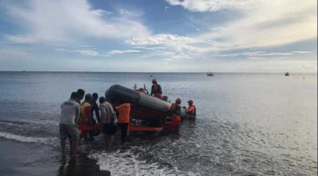 Photo: BMKG dan Polri beri sosialisasi dan tim SAR terus lakukan pencarian nelayan hilang di Bunutan (dok: ist)