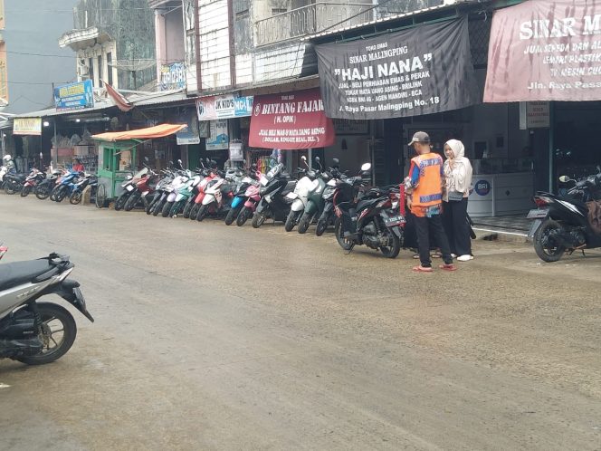 
					Parkiran Pasar Tradisional Malingping Diusulkan Dikelola Koperasi Desa Merah Putih