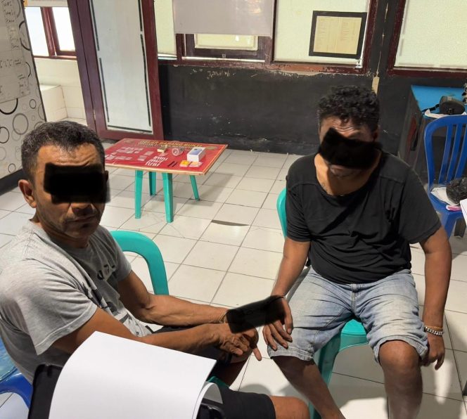 
					Diduga Edarkan Shabu 2 Pria Warga Kandai dua di Libas Tim Opsnal Polres Dompu.