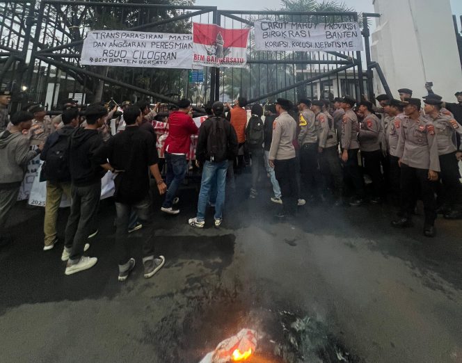 
					100 Hari Kinerja Gubernur dan Wakil Gubernur Provinsi Banten di Pertanyakan