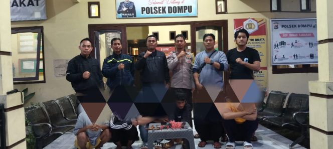 
					Kelompok Pemuda Bawa Sajam dan Alat Bekas Konsumsi Narkoba, di Tangkap Timsus Polsek Dompu